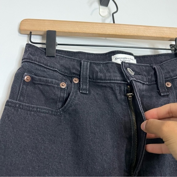 Abercrombie & fitch the 90s straight ultra high rise black jeans size 4 long - Picture 6 of 8